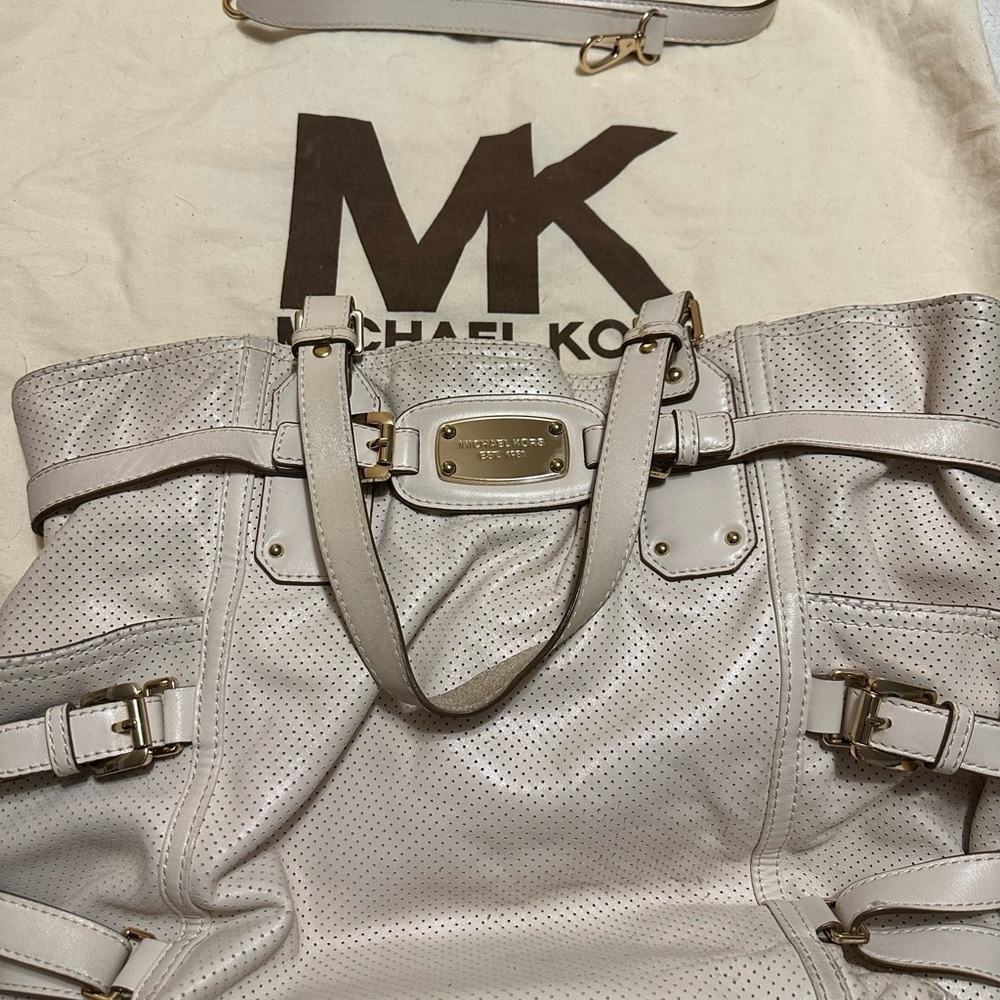 Michael Kors Hand Bag